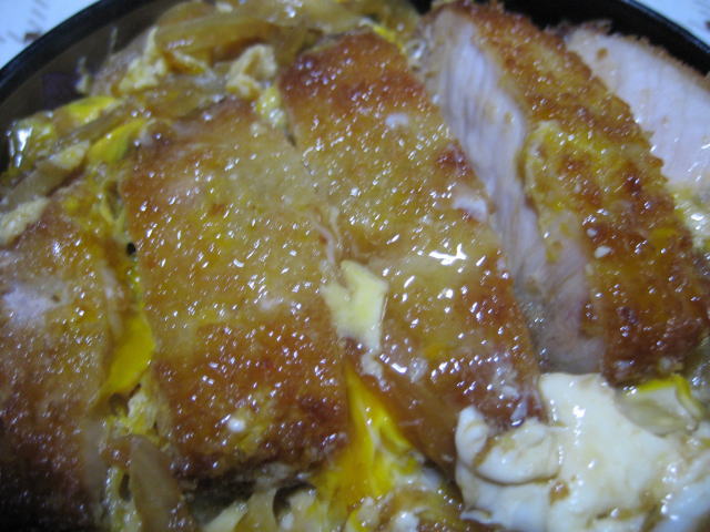 豚肉の定番レシピ・カツ丼