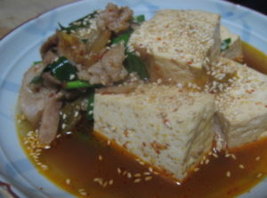 豚キムチ肉豆腐