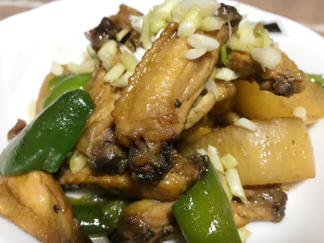 鶏手羽の簡単レシピ・手羽と大根のカレー煮