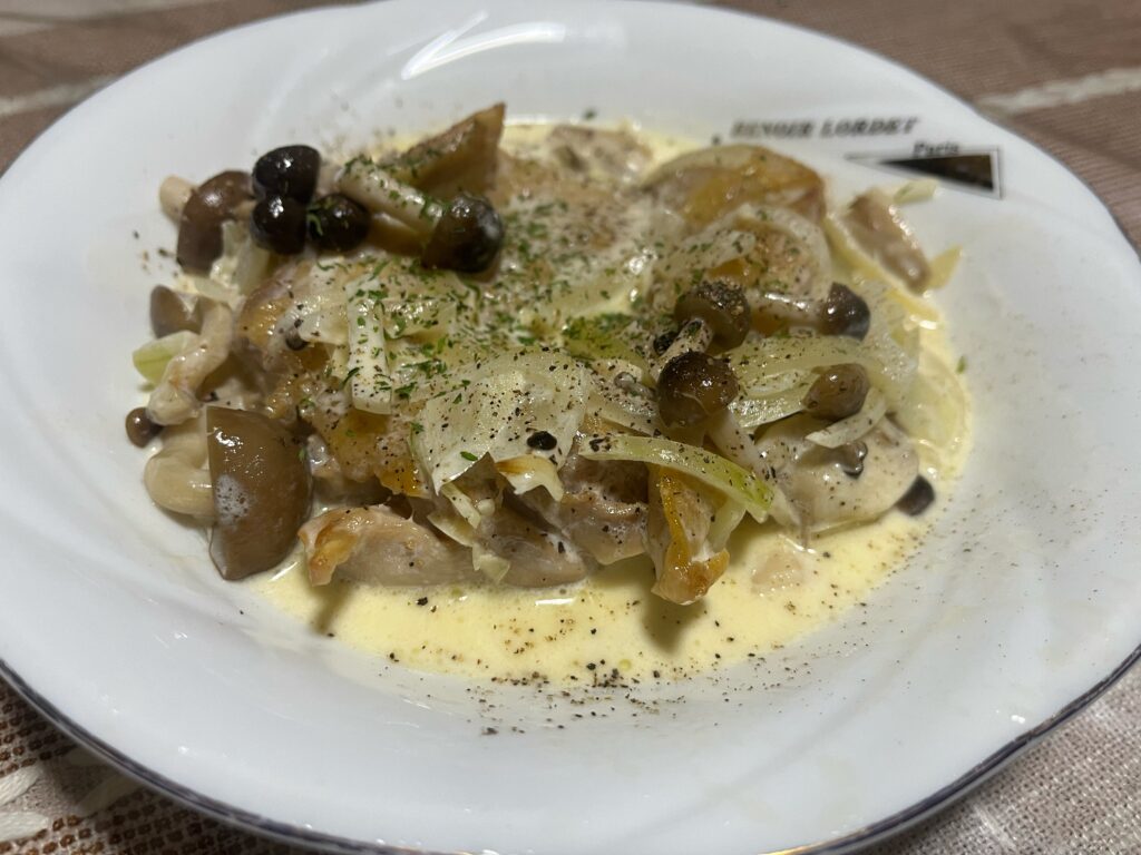 鶏もも肉の簡単レシピ・鶏のクリーム煮